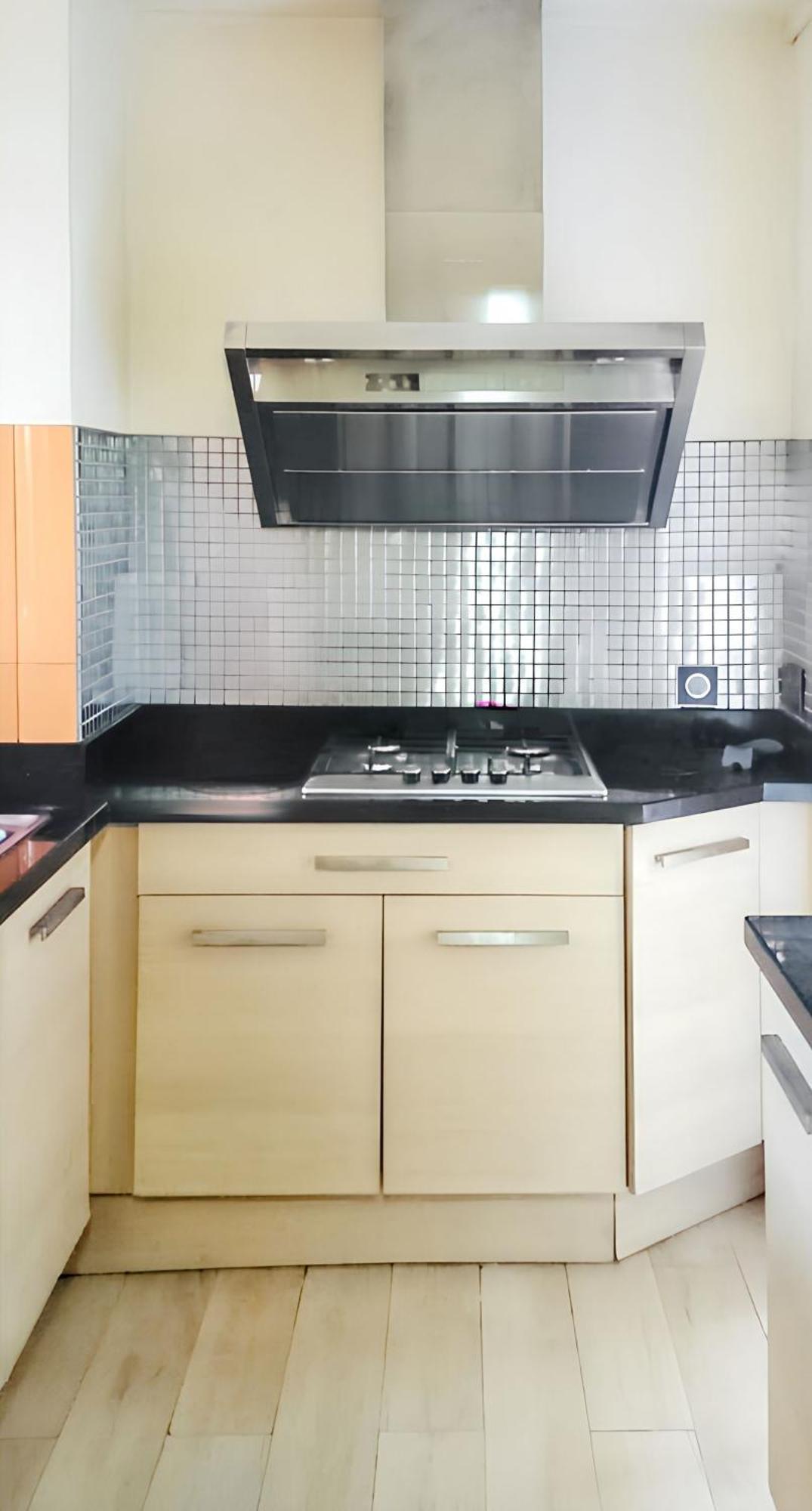 Spacious House In Flic En Flac With Shared Pool Екстер'єр фото