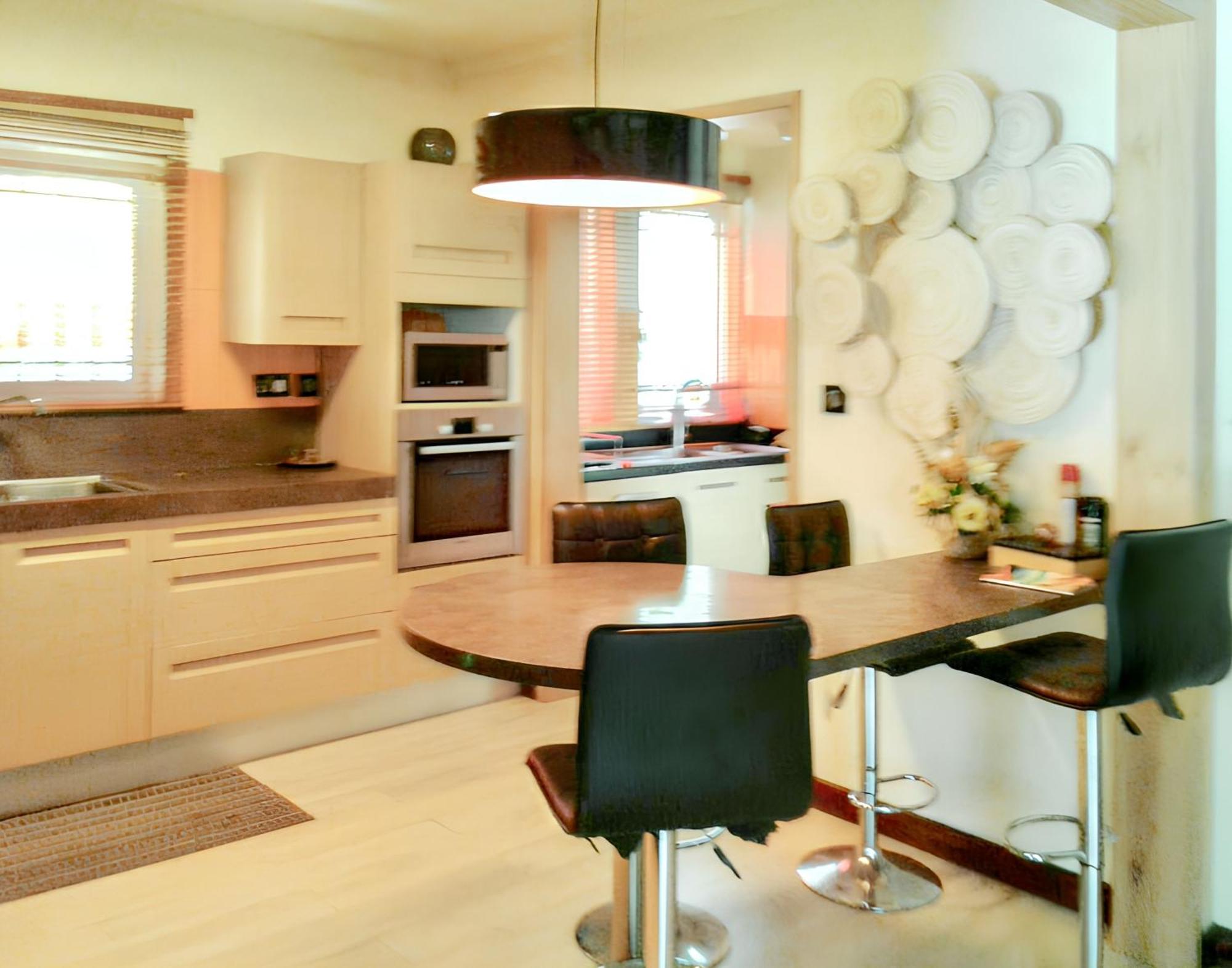 Spacious House In Flic En Flac With Shared Pool Екстер'єр фото